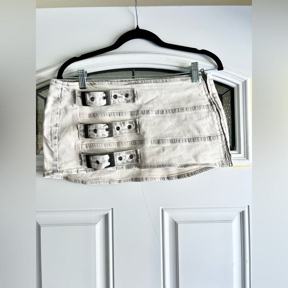 NWT Dolls Kill White Denim Buckle Strap Mini Skirt Moto Y2K Edgy Side Zip Skirt